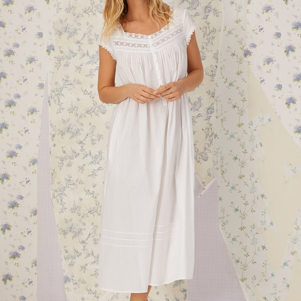 Eileen West Heirloom Cap Sleeve Gown